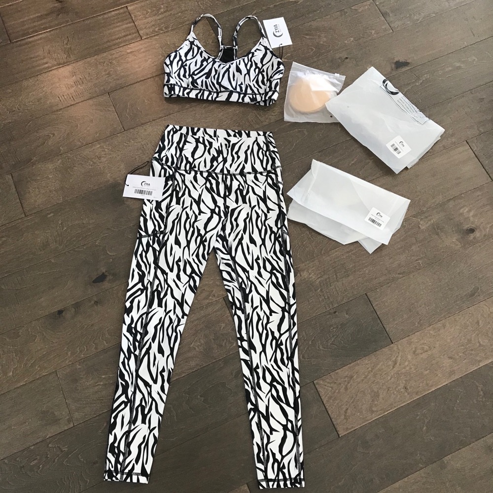 Zyia Safari Brilliant Set zebra worn once